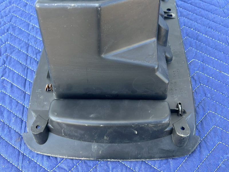Chevrolet Silverado - Center Console PN: 15070490