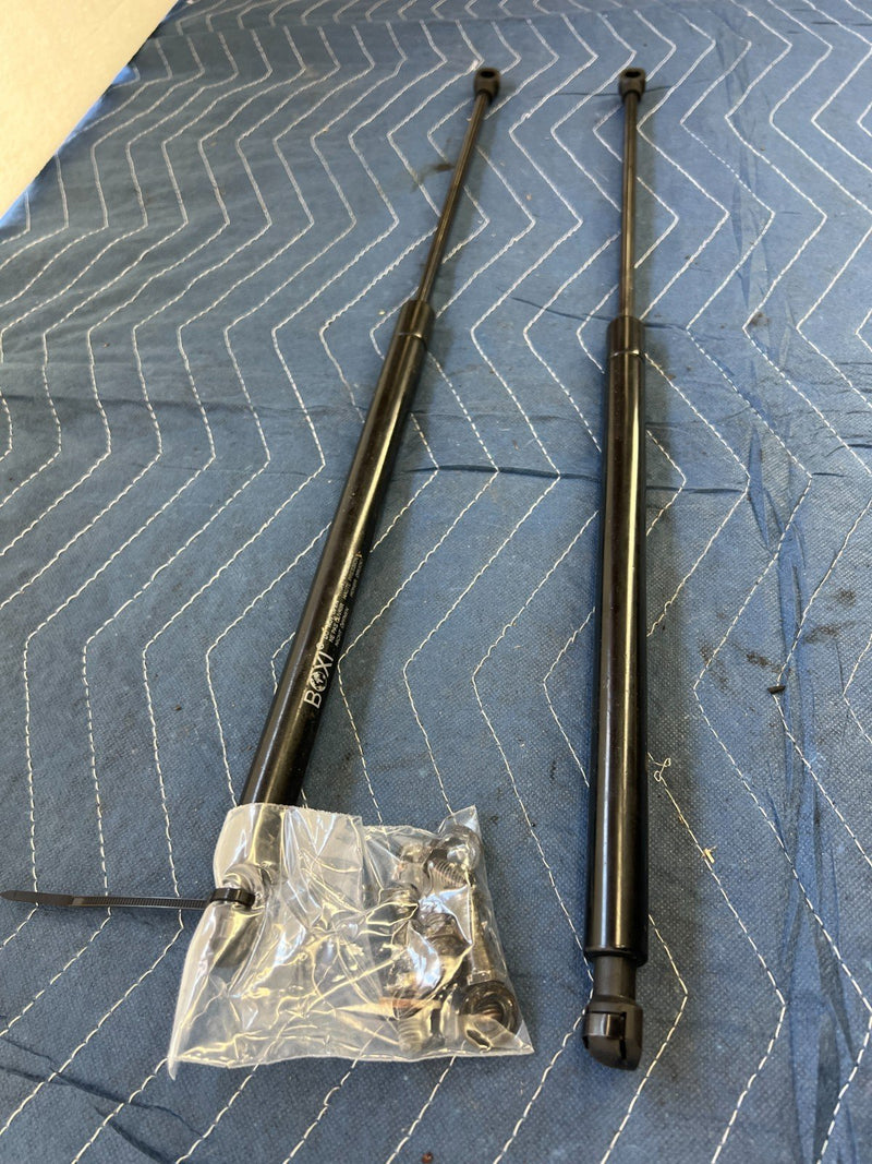 1992-1995 Volvo 940 740 LH & RH Rear Hatch Strut & Mounting Hardware OEM #3175EM