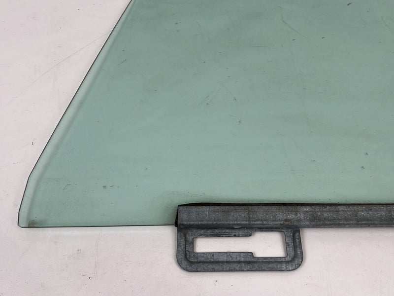 1986-1993 Volvo 240 244 Rear Passenger Right Window Glass 43R-001105 OEM #5580EM