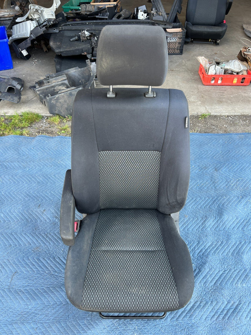 2010-2013 Suzuki SX4 Hatchback Driver L Left Front Bucket Seat Cloth OEM #1258CN