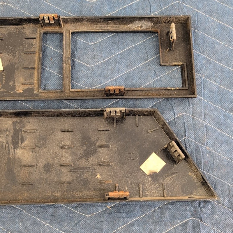 1988-1994 Chevy K1500 Door Handle Surround Trim Lock Pair 15553920 15553919