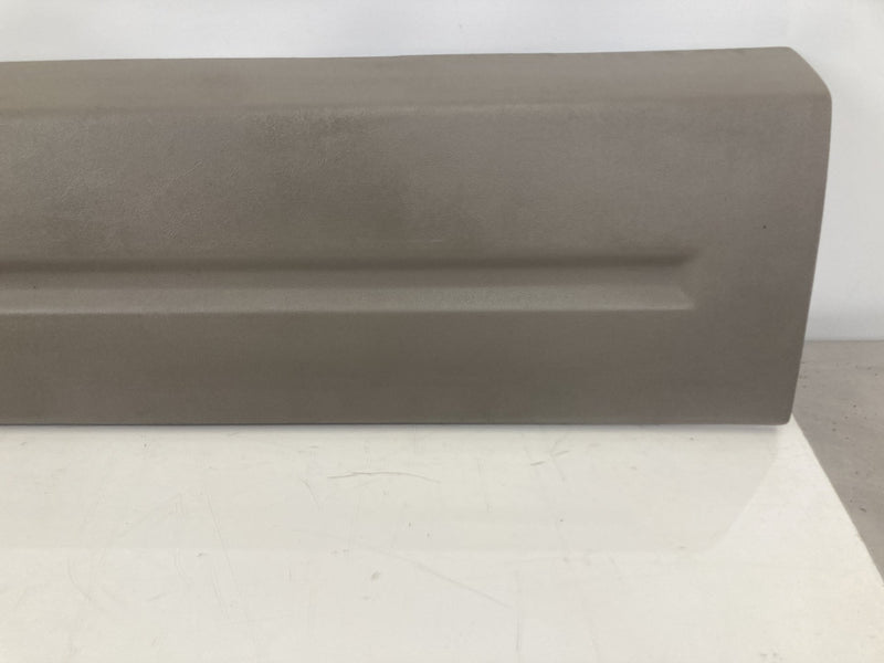 1995-1998 Chevrolet Silverado 2500 GMT400 Lower Rear Window Trim 15569517 OEM
