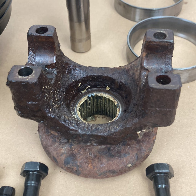 1995-1998 Chevy Silverado 2500 GMT400 Rear Differential Assembly 4:10 Locker OEM