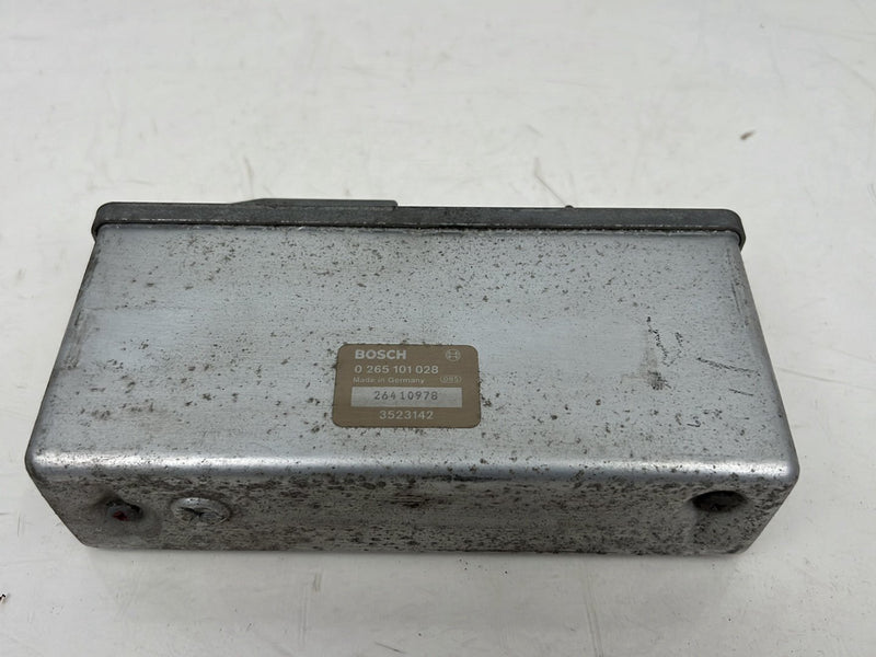 1990-1992 Volvo 740 745 940 ABS Control System Module Computer OEM #5918EM
