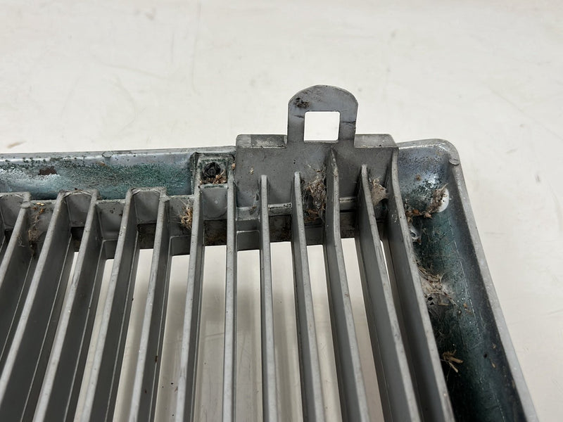 1990-1992 Volvo 740 745 940 Front Chrome Grille Assembly 1358486 OEM #5914EM
