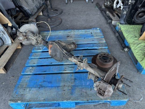 1975-1982 Volvo 240 Rear Axle Differential Assembly Manual Trans OEM #4400E