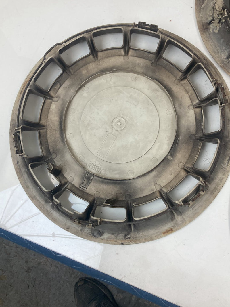 1975-1980 Volvo 244 Wheel Cover Hub Caps Factory 3540176 OEM #4332M