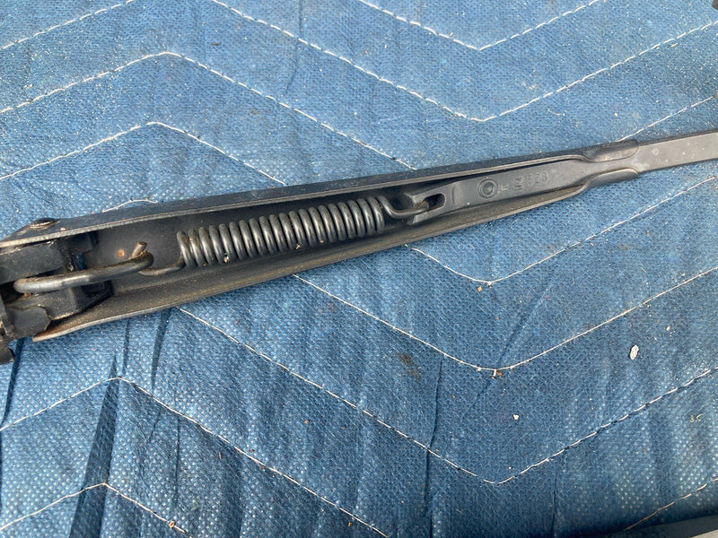 1997-2002 Jeep Wrangler TJ Wiper Arms Pair 2 Left Right Blades OEM #3240M