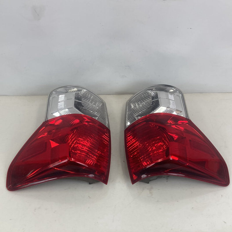 2007-2013 Toyota Tundra K50 Tail Light Pair 81560-0C090 81550-0C090 OEM #5310M