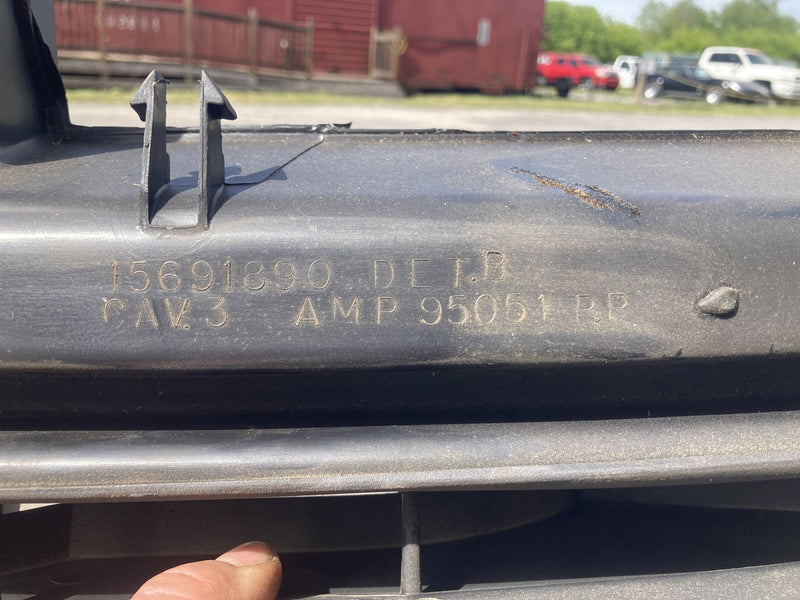 1996 Chevrolet Silverado GMT800 - Dash Duct PN: 15691490
