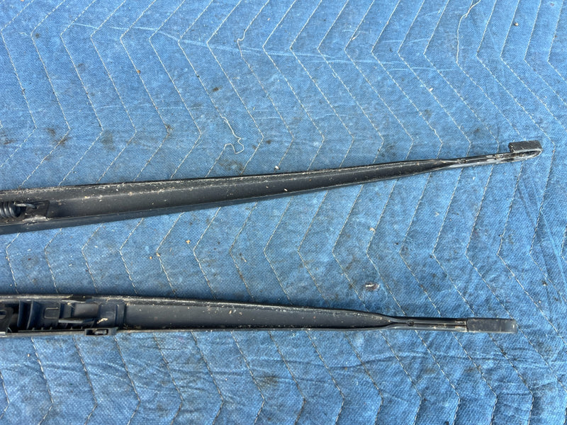 2000-2005 BMW 330xi 325xi E46 Front RH & LH Windshield Wiper Arm Pair OE #4779EM