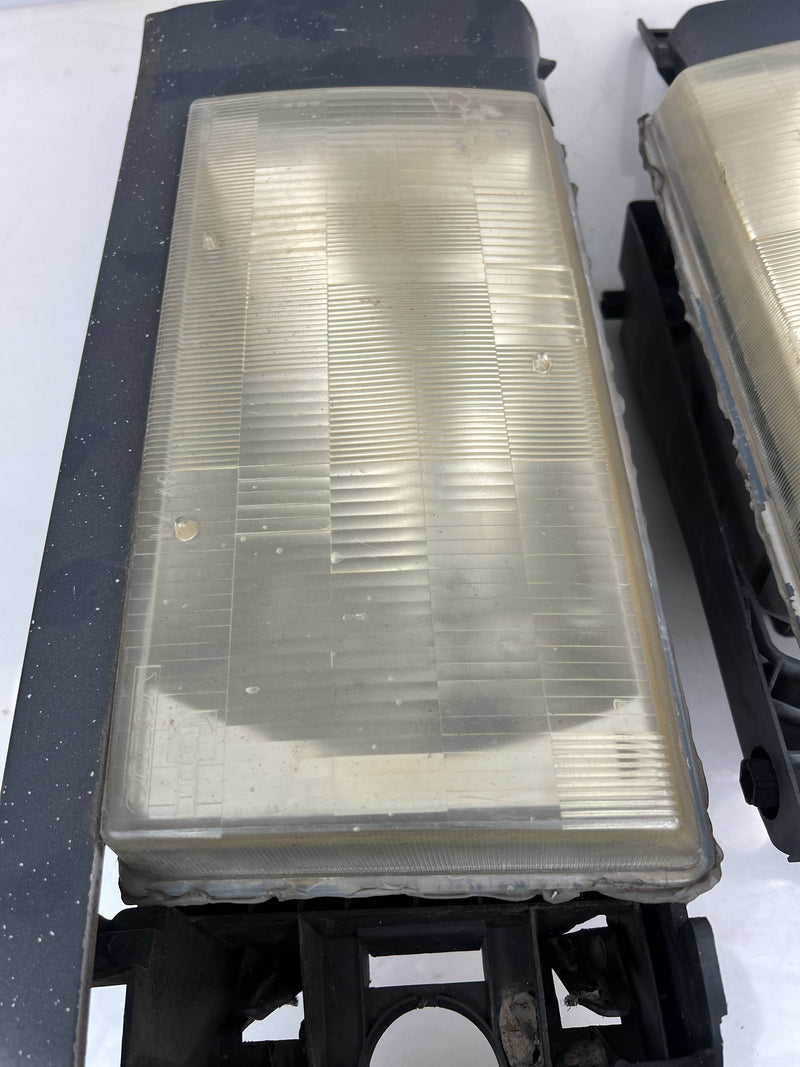 1989-1995 Volvo 740 940 Left Right Non-Fog Light Headlight Lamp Pair OEM #6798EM