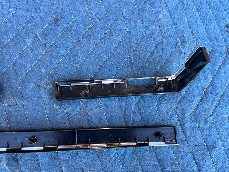 1986-1993 Volvo 240 244 245 Dash Vent End Corner Trim Chrome OEM #4400EM