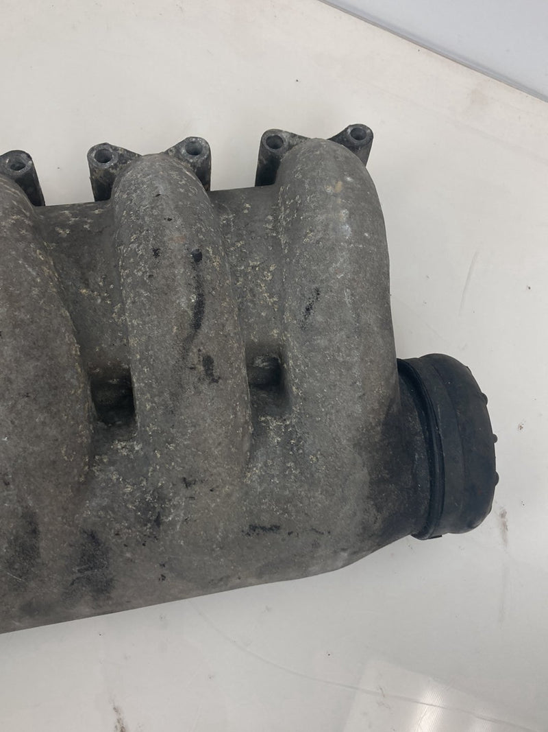 1980 Volvo 244 - Intake Manifold PN: 153624 1wwo h072129713a