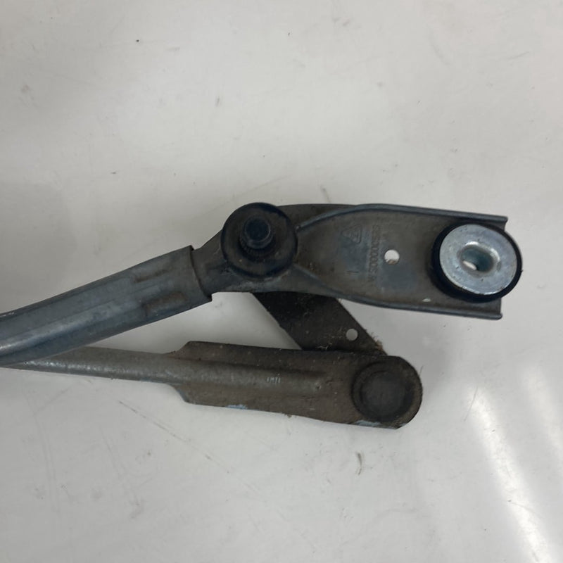 2007-2014 Chevrolet Silverado GMT900 Windshield Wiper Linkage Motor OEM #5339M