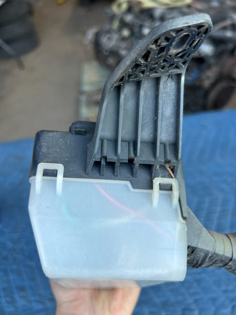2003-2008 Toyota Corolla Cabin Dash Fuse Box Relay Junction OEM #3354EM