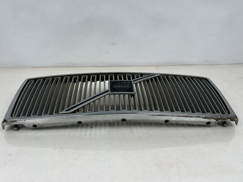 1990-1992 Volvo 740 745 940 Front Chrome Grille Assembly 1358486 OEM #5914EM