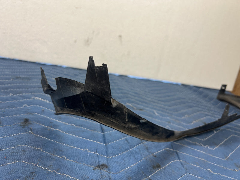 2005-2007 Volvo S60R V70R Right Headlight Trim Hood to Core Support OEM #2579EM
