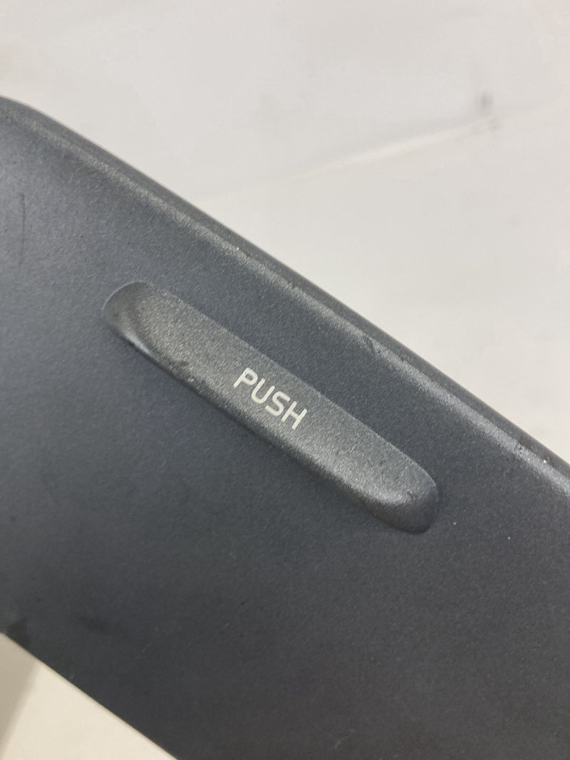 1998-2000 Volvo V70 Dash Ash Tray 9158408 OEM #5202M