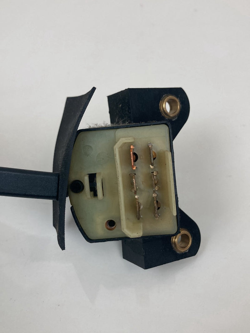1992 Volvo 940 944 - Wiper Switch PN: 1363016
