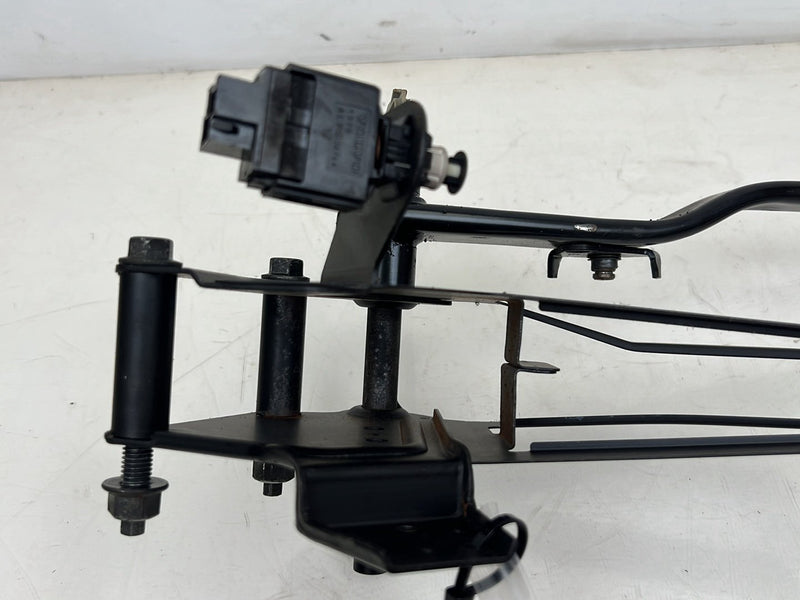 1993-1997 Volvo 850 Brake Pedal Box Lever Assembly 9128577 OEM