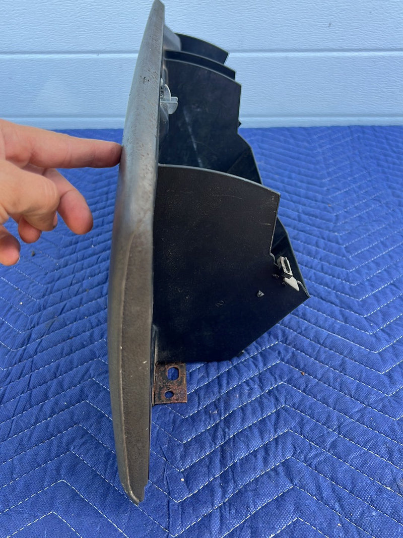 Chevrolet Silverado - Glove Box PN: 15707421