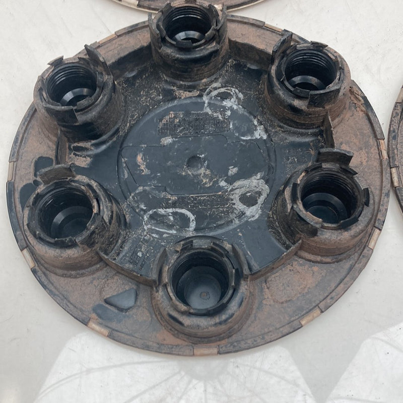 1996 Chevrolet Silverado GMT800 - Hub Cap PN: 1572387