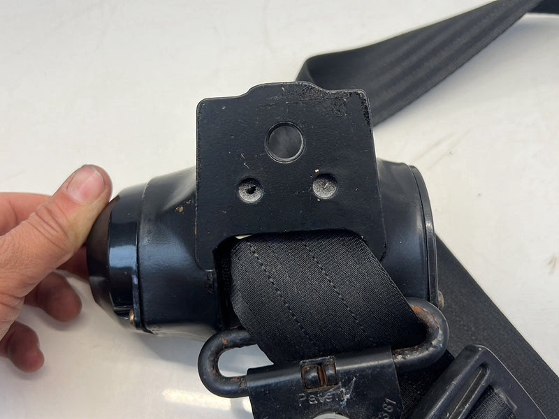 1975-1980 Volvo 244 240 Seat Belt Retractor Assembly Rear Right OEM #5278EM