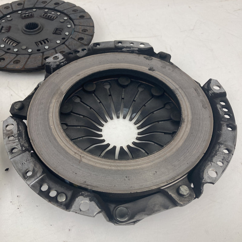 1981-1985 Volvo 240 245 Manual Clutch Assembly 322007516 OEM
