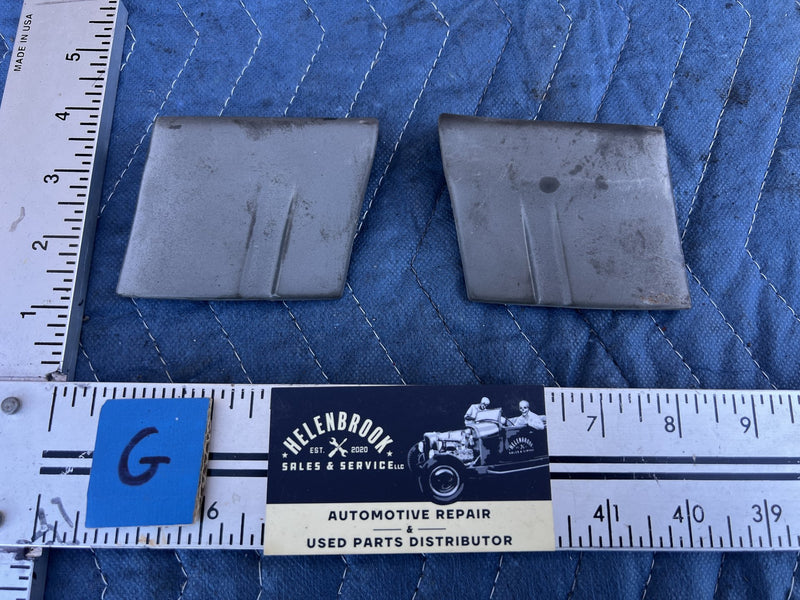 1988 Volvo 240 245 - Wheel Well Arch Trim