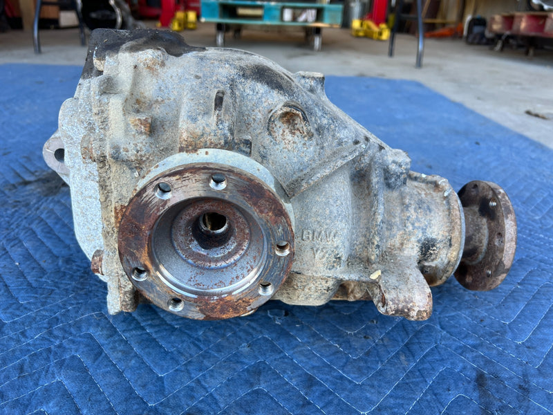 2000-2005 BMW 330xi 325xi E46 Rear Differential 3.23 Manual Trans OEM #4842EM