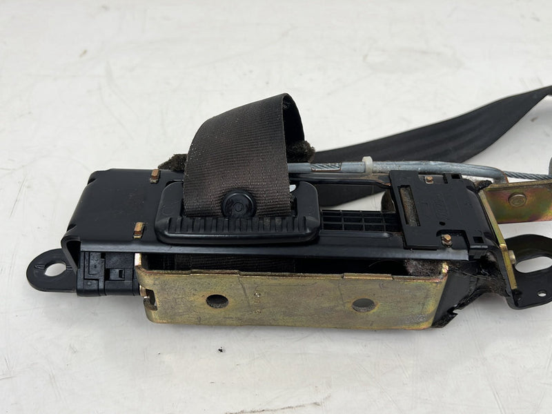 1993-1997 Volvo 850 Front Driver Left Seat Belt Retractor Assembly OEM