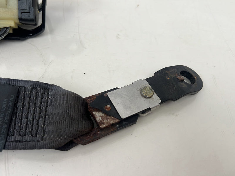 1998-2000 Volvo V70 S70 Front Passenger Right Seat Belt Retractor OEM #6310EM