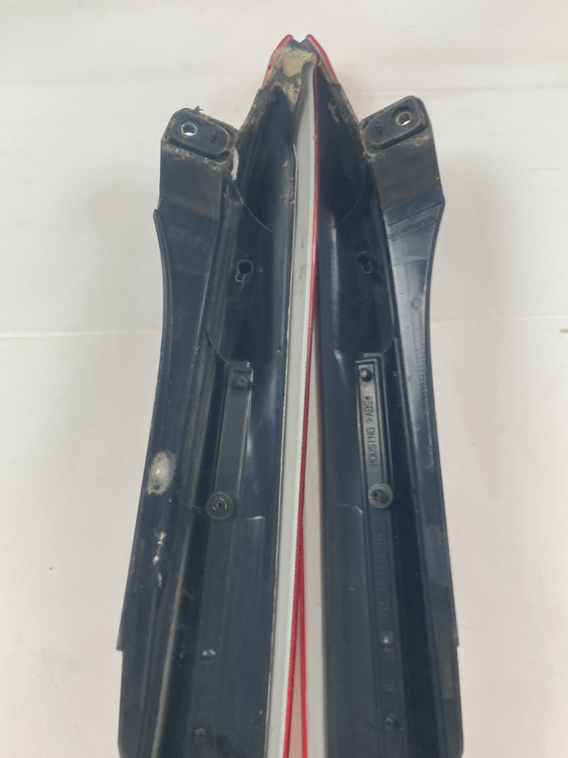2003-2006 Volvo XC90 Right & Left Upper Tail Light Lamp Assembly Pair OEM #4816M