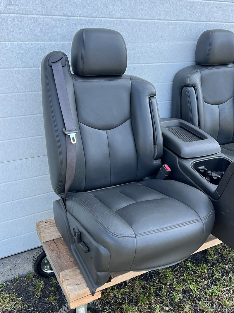 1999-2006 Chevrolet Silverado Front Seat Gray Leather Center Console OEM #5615EM