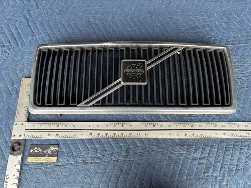 1986-1993 Volvo 240 244 245 Front Grille Trim Hood 1312658 OEM #4852E