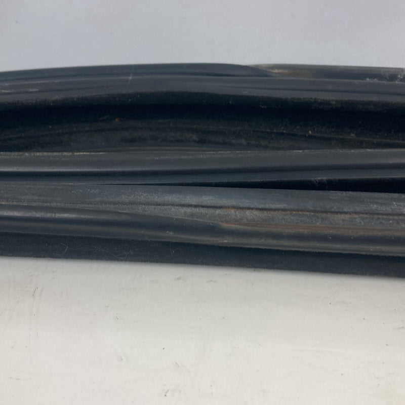 1986-1993 Volvo 240 244 Window Track Seal Gasket Set of 4 OEM #4886M