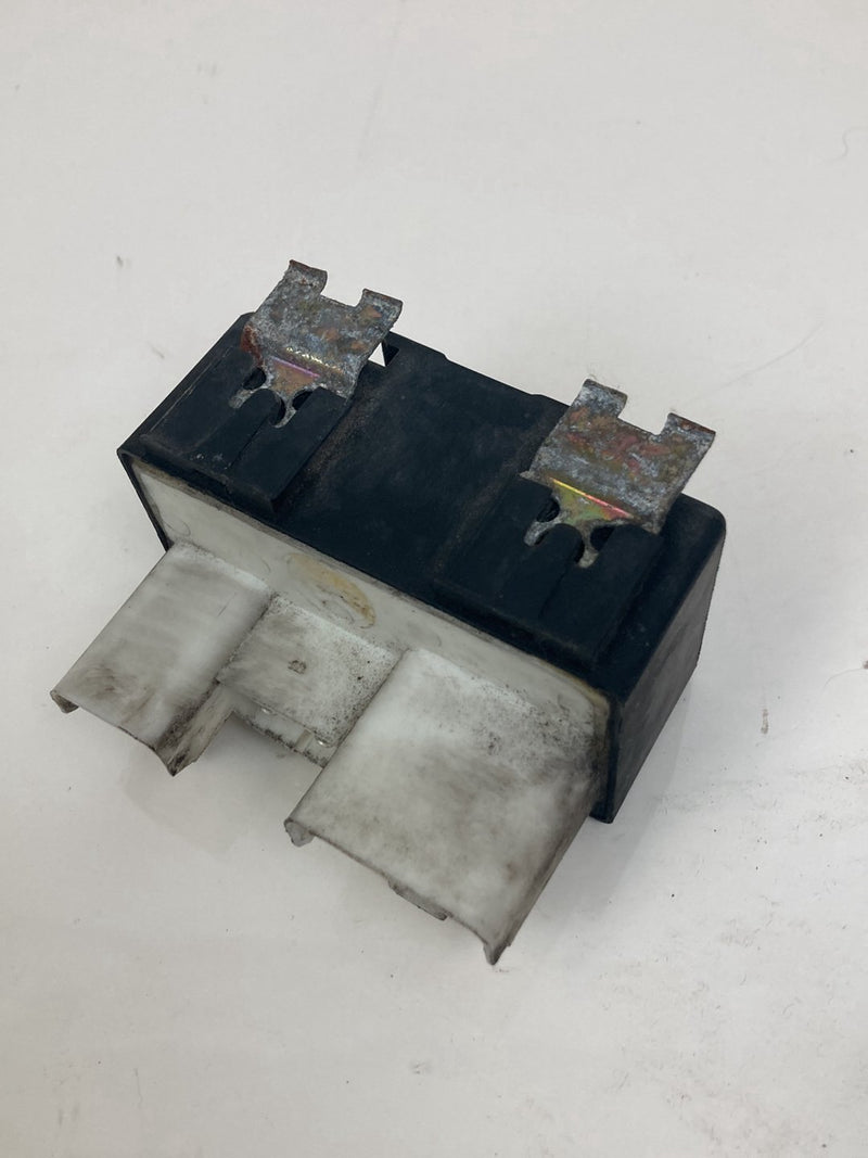 1992 Volvo 940 944 - Cooling Fan Relay PN: 3523872