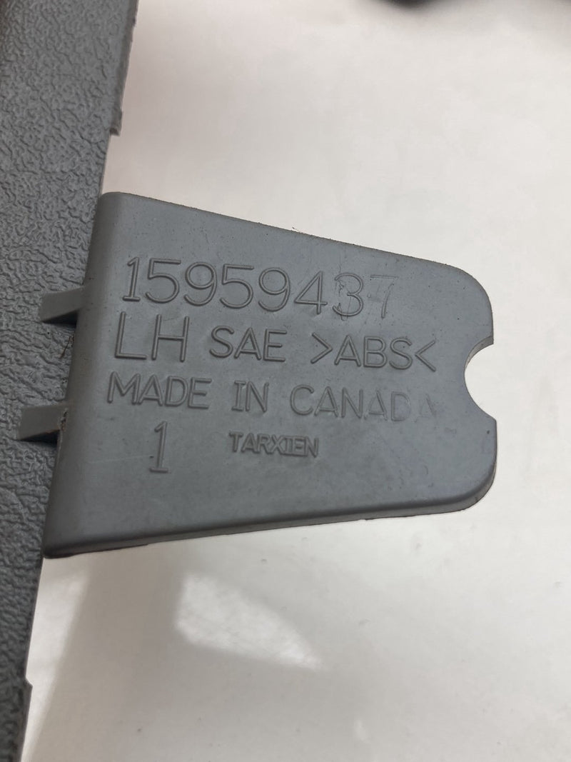 1996 Chevrolet Silverado GMT800 - Interior Trim Panel PN: 15959437 15959438