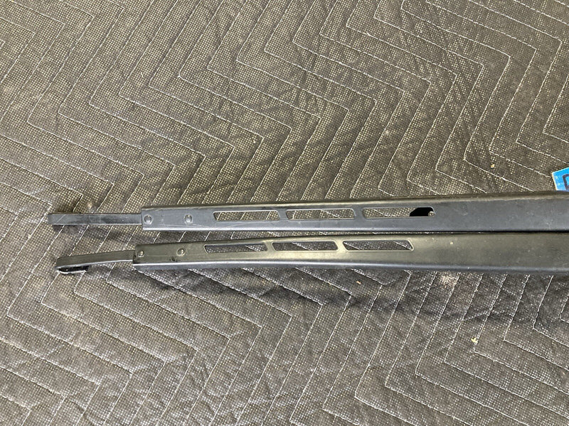 2006-2016 Chevy Impala GM Windshield Wiper Arms Left Right Pair OEM #3140M