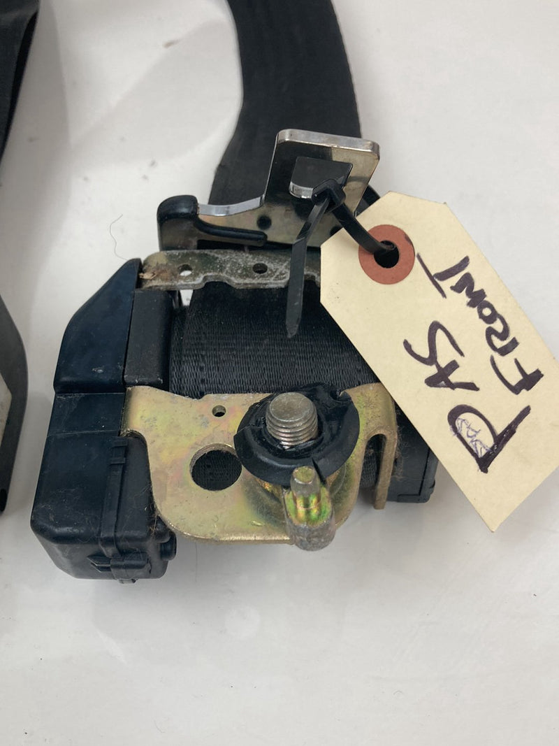 1992 Volvo 940 944 - Seat Belt Front Right PN: 3525485 3539750