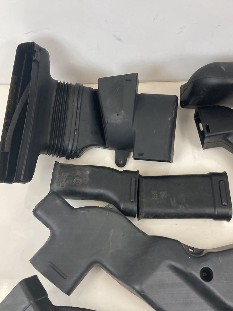 1992 Volvo 940 944 - HVAC Air Duct Set PN: 1347612 1347611 6841082 3506424 352240 1347754