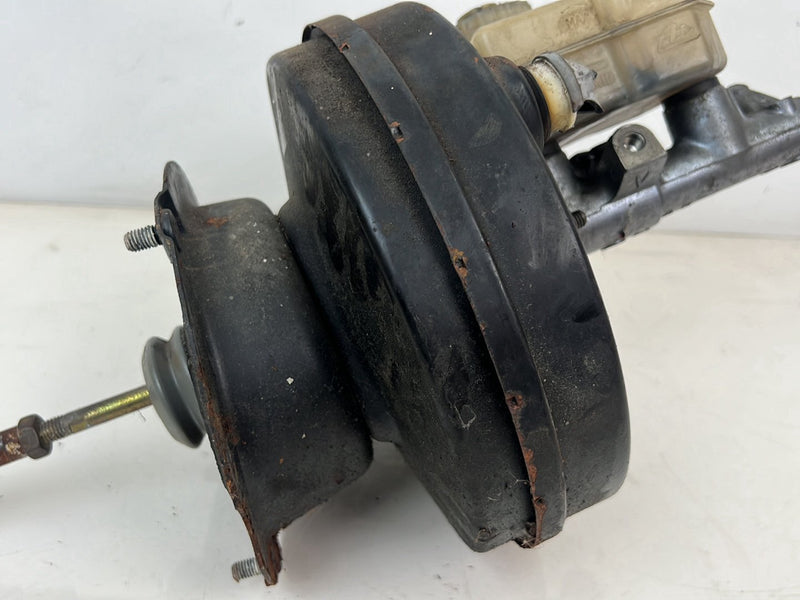 1983-1985 Porsche 944 Brake Booster Master Cylinder w/ Reservoir OEM #5662EM