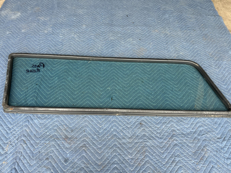 1986-1993 Volvo 240 245 Wagon Passenger RH Rear Window w/ Gasket OEM #4137EM