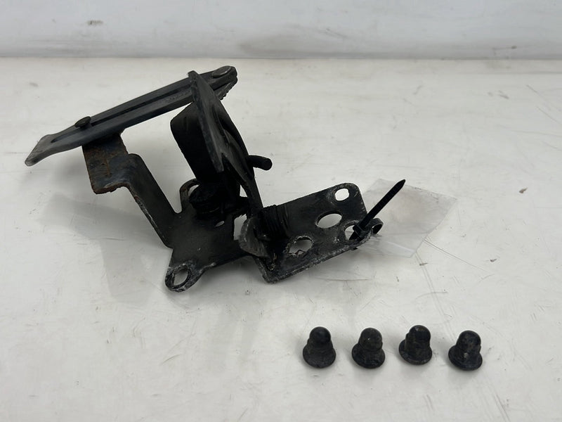 2001-2003 Audi S8 D2 A8 Engine Bonnet Hood Latch Catch 4D0823485 OEM #6083EM