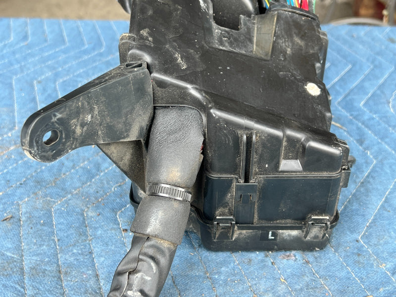 2002-2006 Toyota Camry Engine Fuse Relay Junction Module Box Assembly OEM #128DU