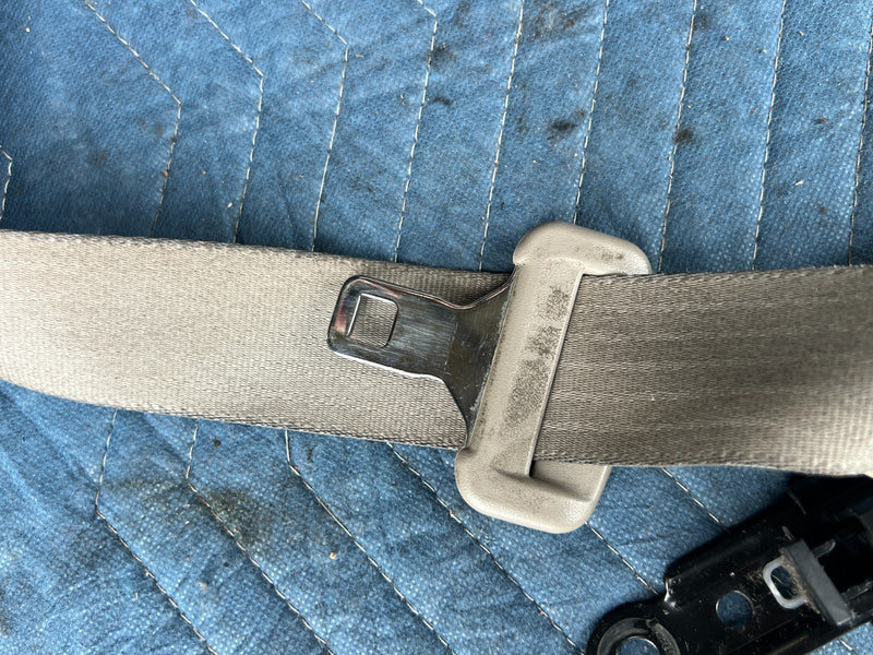 2002-2006  Toyota Camry RH Right Front Seat Belt Assembly OEM #104DU