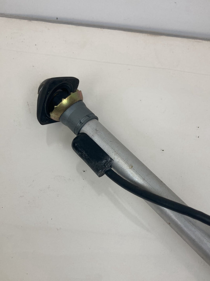 1992 Volvo 940 944 - Antenna PN: 3533343-1