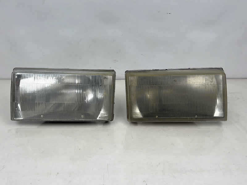 1990-1992 Volvo 740 745 940 Front Right & Left Headlight Pair 2905902 OEM #5955EM