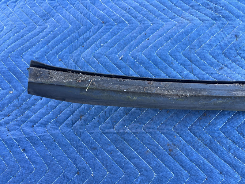 1986-1993 Volvo 240 244 Hood to Cowl Seal Weatherstripping Gasket OEM #4278EM